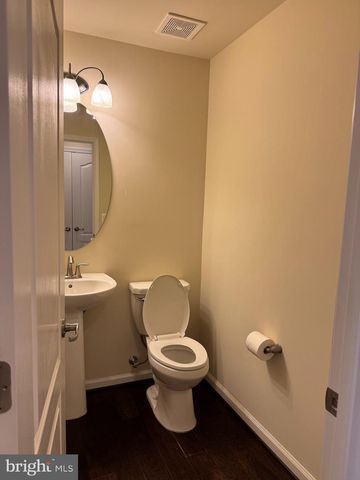 708 BUNKER LN, Fredericksburg, VA 22405
