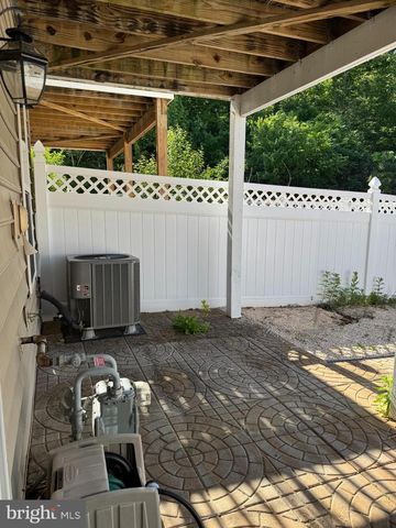 708 BUNKER LN, Fredericksburg, VA 22405