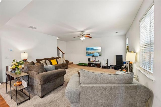 6216 Oakdale Ridge Court SE, Mableton, GA 30126