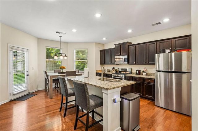6216 Oakdale Ridge Court SE, Mableton, GA 30126