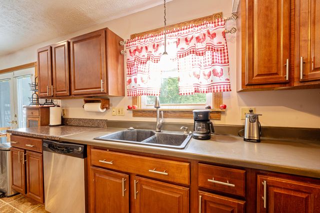 1328 Hilton Drive, Reynoldsburg, OH 43068