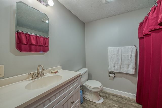 169 Norton Ave 4, Easton, MA 02375