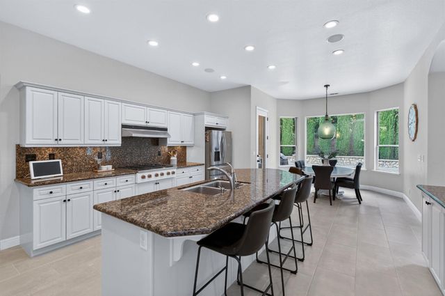 1026 N Cherry Lane, Clovis, CA 93611