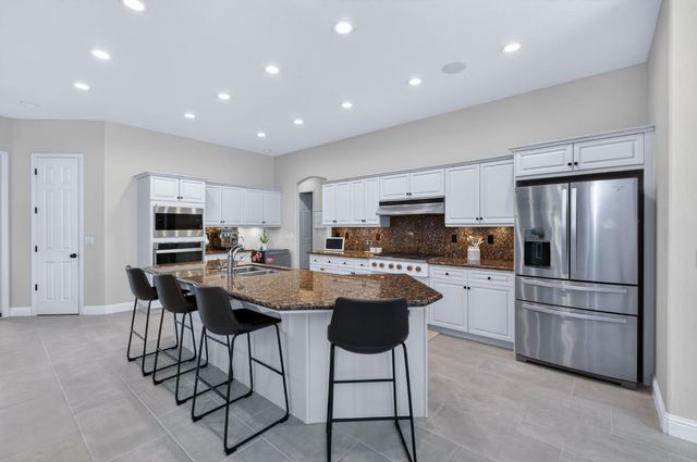 1026 N Cherry Lane, Clovis, CA 93611