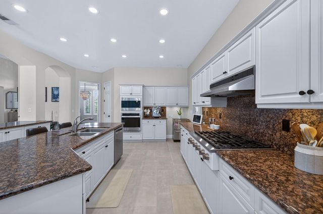 1026 N Cherry Lane, Clovis, CA 93611