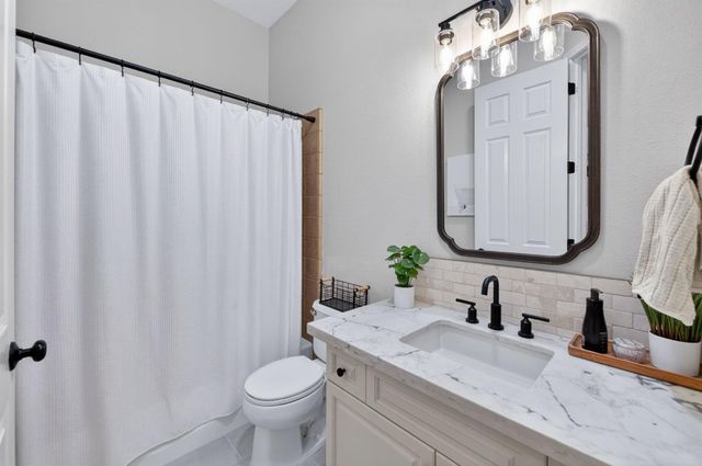1026 N Cherry Lane, Clovis, CA 93611