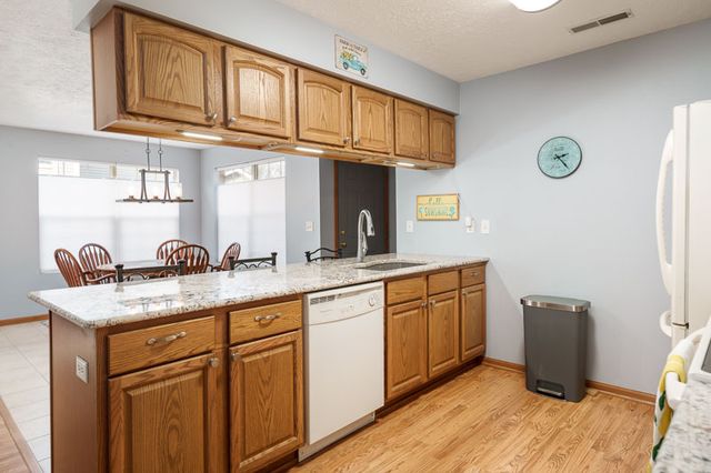 5683 Oak Village Drive 5683, Roscoe, IL 61073