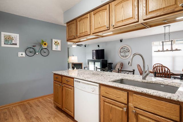 5683 Oak Village Drive 5683, Roscoe, IL 61073