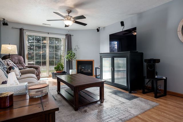 5683 Oak Village Drive 5683, Roscoe, IL 61073