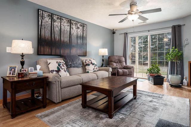 5683 Oak Village Drive 5683, Roscoe, IL 61073