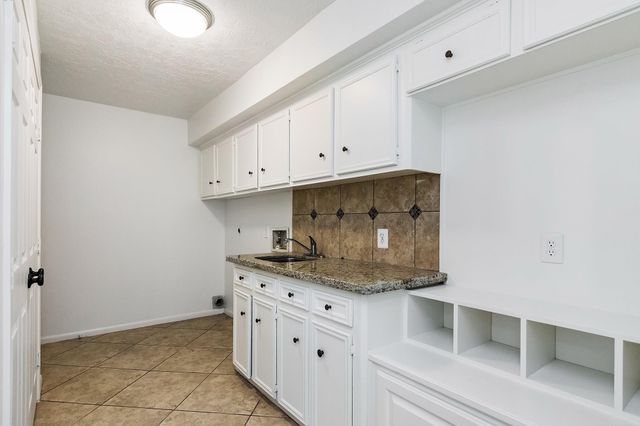 5511 Greentree Drive Drive, Sugar Land, TX 77479