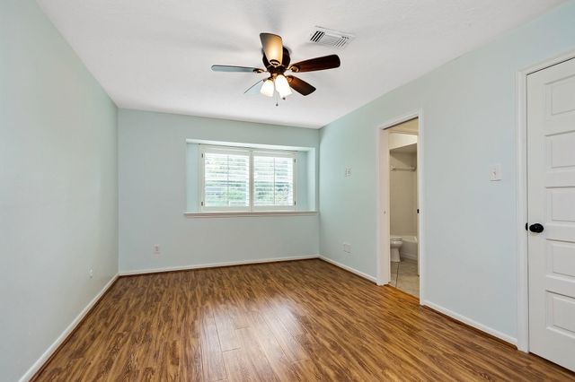 5511 Greentree Drive Drive, Sugar Land, TX 77479