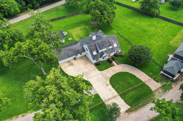 5511 Greentree Drive Drive, Sugar Land, TX 77479