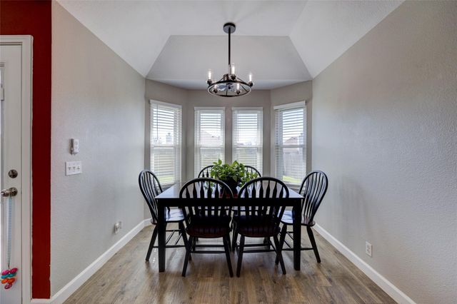 606 Los Robles RD, Leander, TX 78641