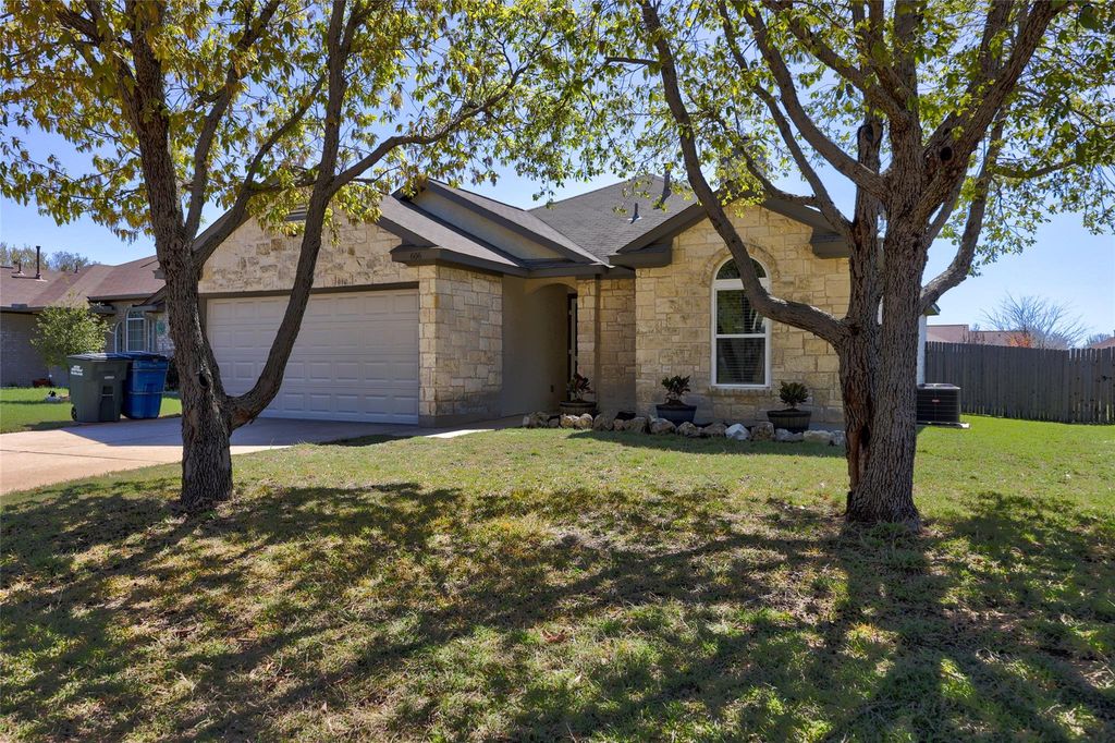 606 Los Robles RD, Leander, TX 78641