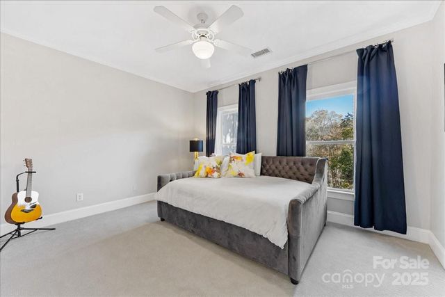 7625 Seton House Lane, Charlotte, NC 28277