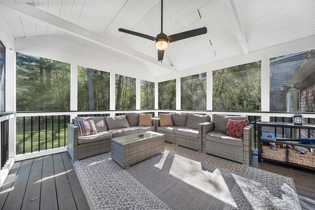 92 Norlen Park, Bridgewater, MA 02324