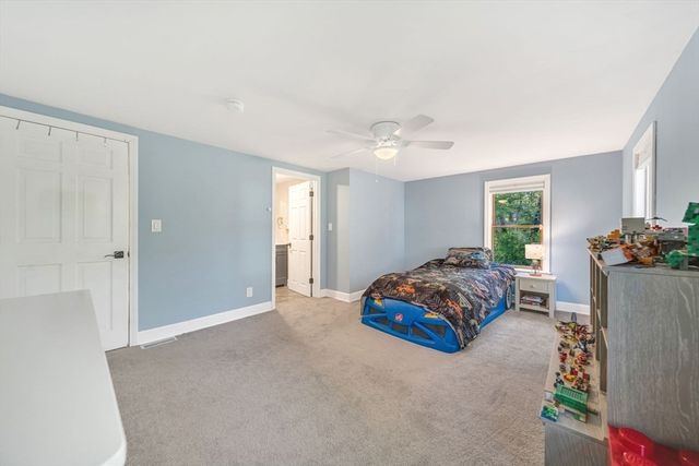 92 Norlen Park, Bridgewater, MA 02324
