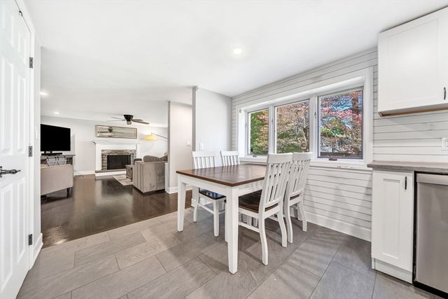 92 Norlen Park, Bridgewater, MA 02324