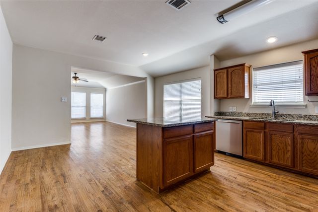 9710 Revolution Way, Frisco, TX 75033