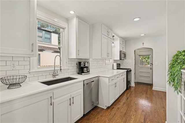 7559 Grand Avenue, Kansas City, MO 64114