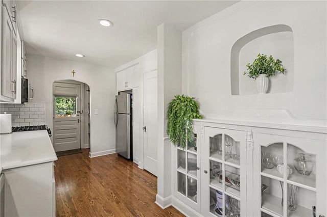 7559 Grand Avenue, Kansas City, MO 64114