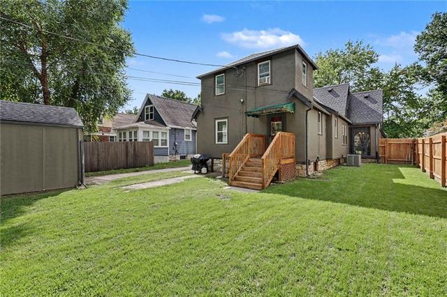7559 Grand Avenue, Kansas City, MO 64114