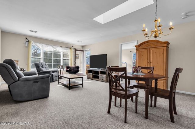 158 Harlequin Glade, Bayville, NJ 08721