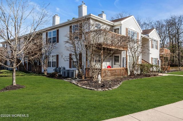 158 Harlequin Glade, Bayville, NJ 08721