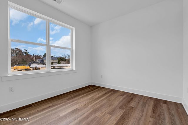 1 Southern Boulevard, Bayville, NJ 08721