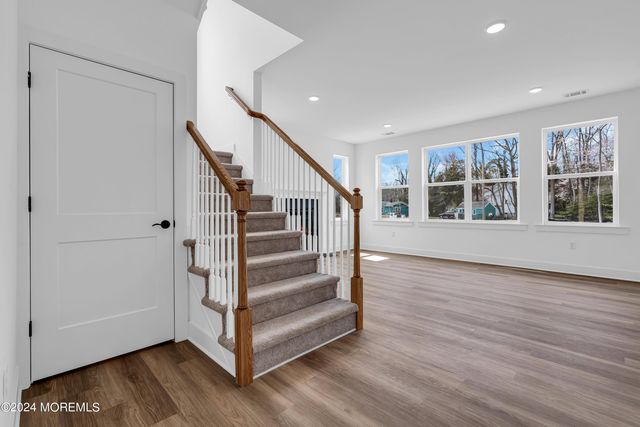 1 Southern Boulevard, Bayville, NJ 08721