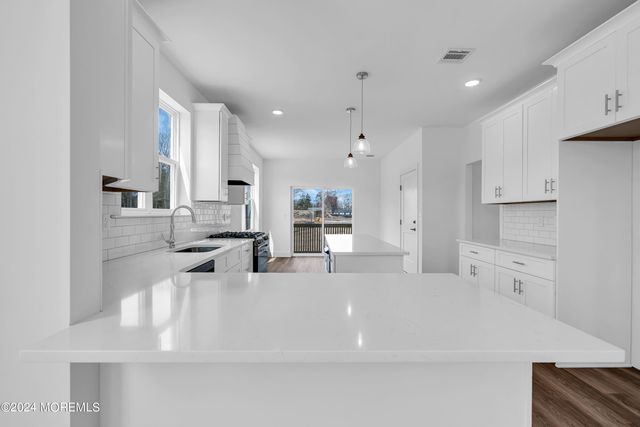 1 Southern Boulevard, Bayville, NJ 08721