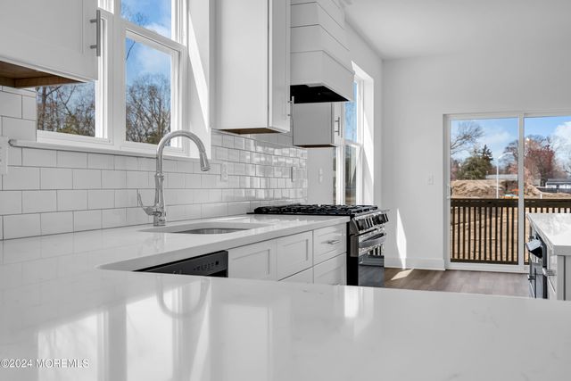 1 Southern Boulevard, Bayville, NJ 08721