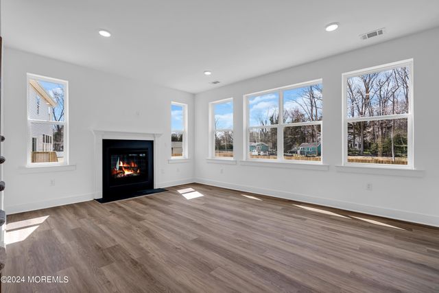 1 Southern Boulevard, Bayville, NJ 08721