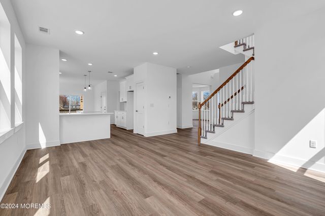 1 Southern Boulevard, Bayville, NJ 08721
