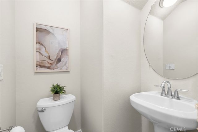 695 Center Street B, Costa Mesa, CA 92627