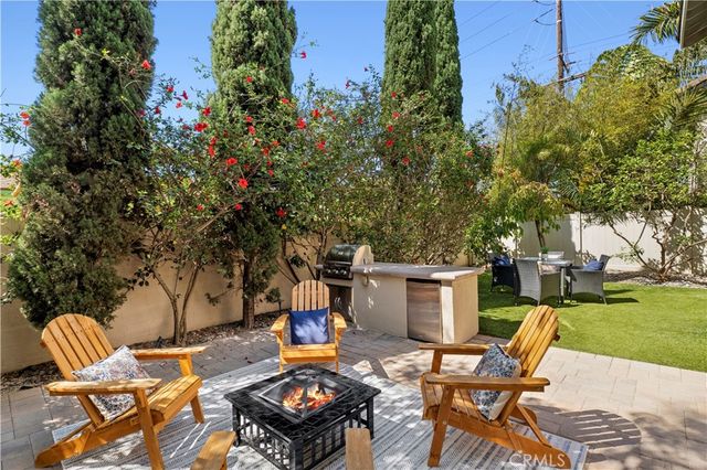 695 Center Street B, Costa Mesa, CA 92627