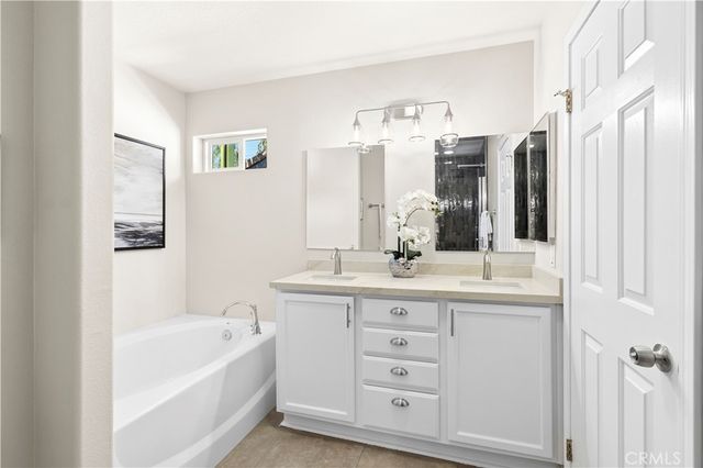 695 Center Street B, Costa Mesa, CA 92627