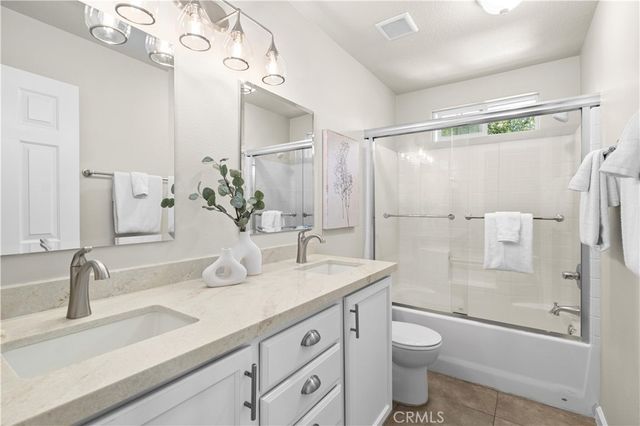 695 Center Street B, Costa Mesa, CA 92627