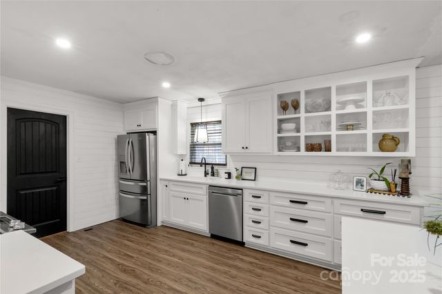 2570 Pineview Drive, Lancaster, SC 29720