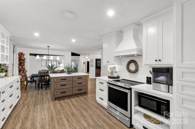 2570 Pineview Drive, Lancaster, SC 29720