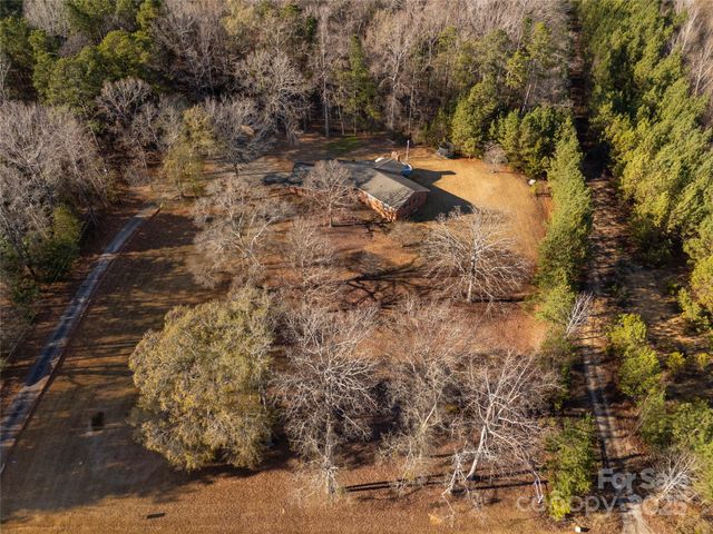 2570 Pineview Drive, Lancaster, SC 29720