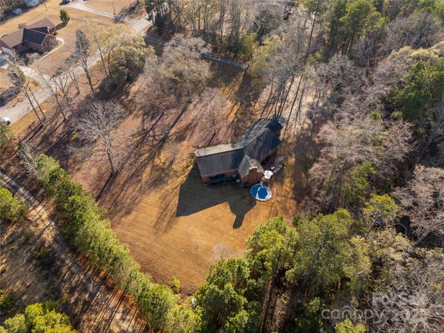 2570 Pineview Drive, Lancaster, SC 29720