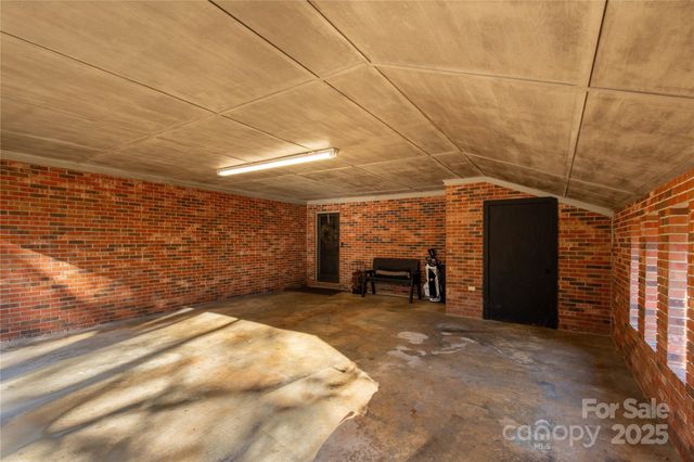 2570 Pineview Drive, Lancaster, SC 29720