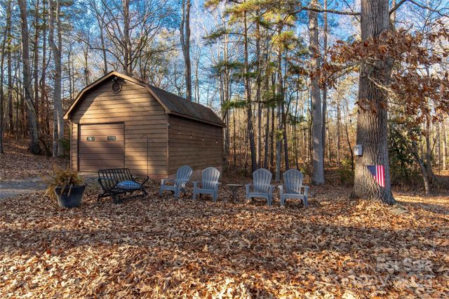 2570 Pineview Drive, Lancaster, SC 29720