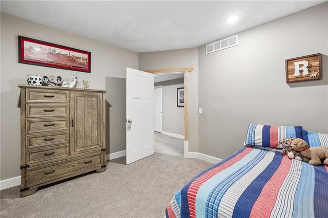 301 NW 179th Street, Smithville, MO 64089