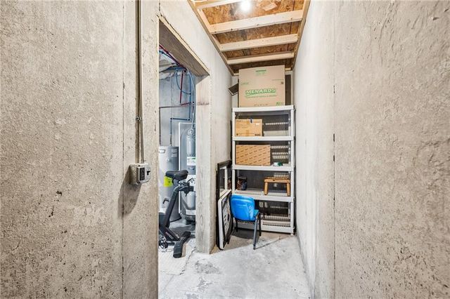 301 NW 179th Street, Smithville, MO 64089