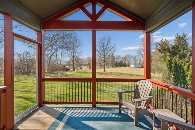 301 NW 179th Street, Smithville, MO 64089