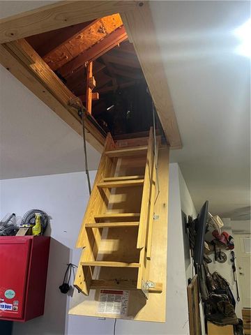 301 NW 179th Street, Smithville, MO 64089