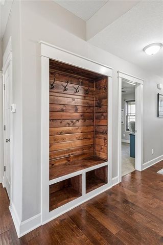 301 NW 179th Street, Smithville, MO 64089